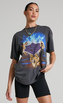 The People Vs - Wolf Pack Boyfriend Tee in Spray Black