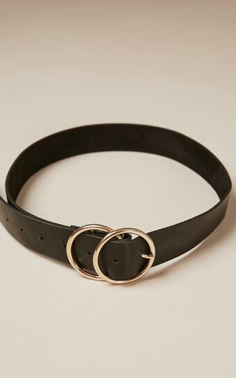 Midnight Charm Belt in Black And Gold