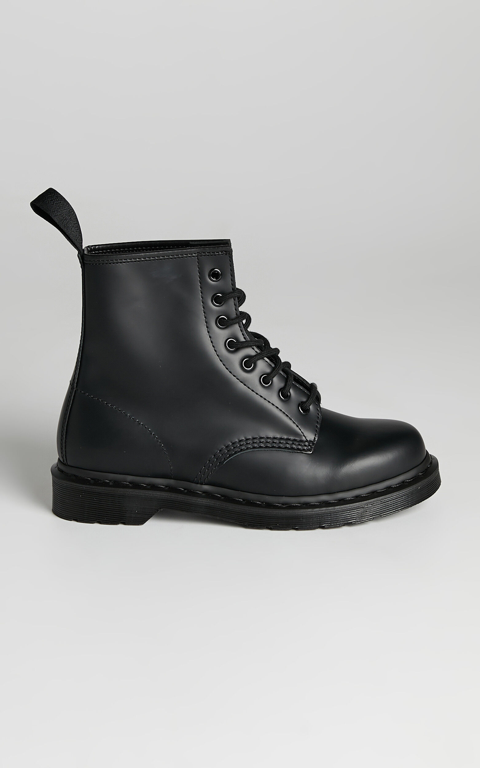 Dr martens 1460 on sale smooth mono black