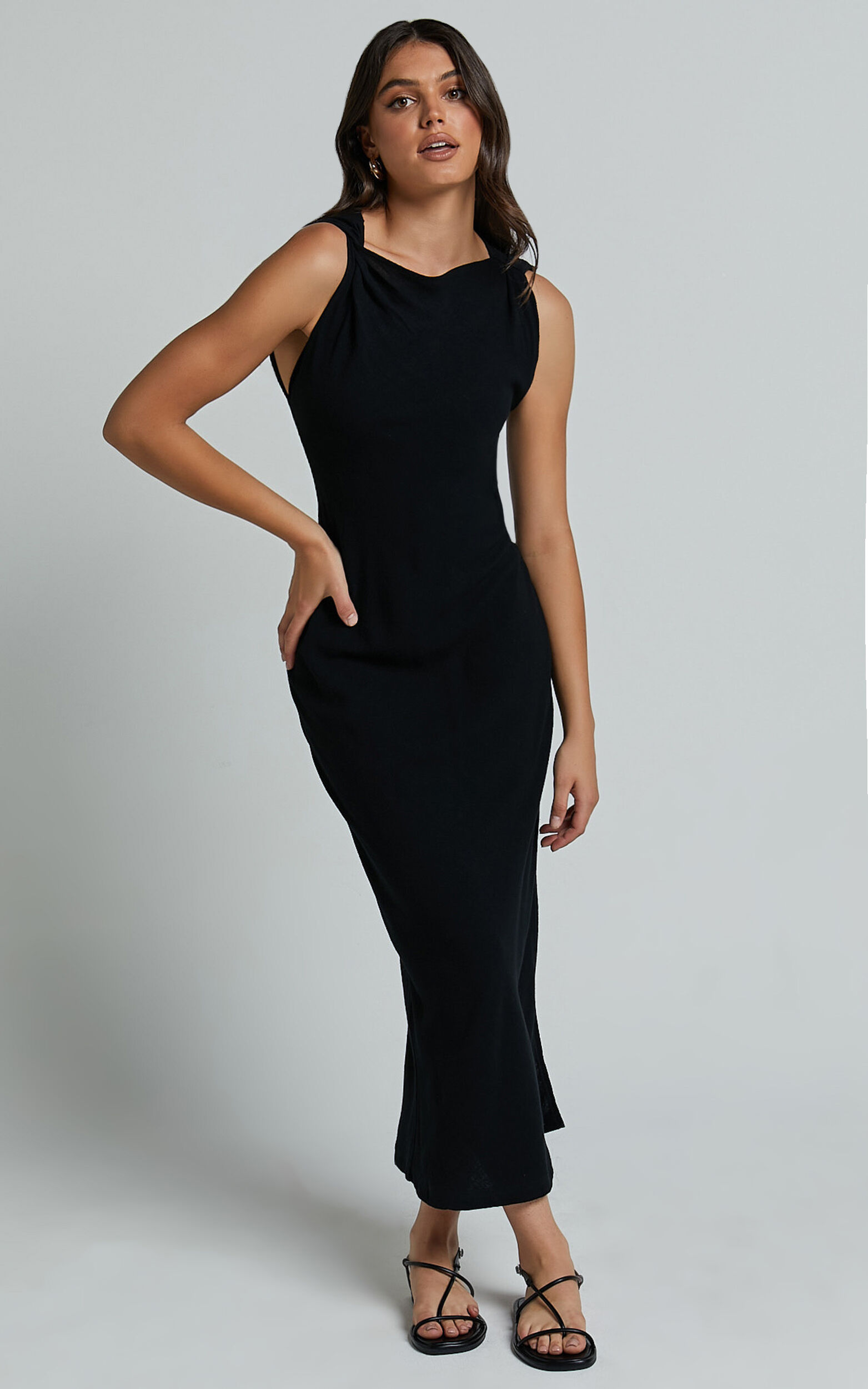 Jessenia Maxi Dress - Linen Look High Neck Dress in Black - 06, BLK1