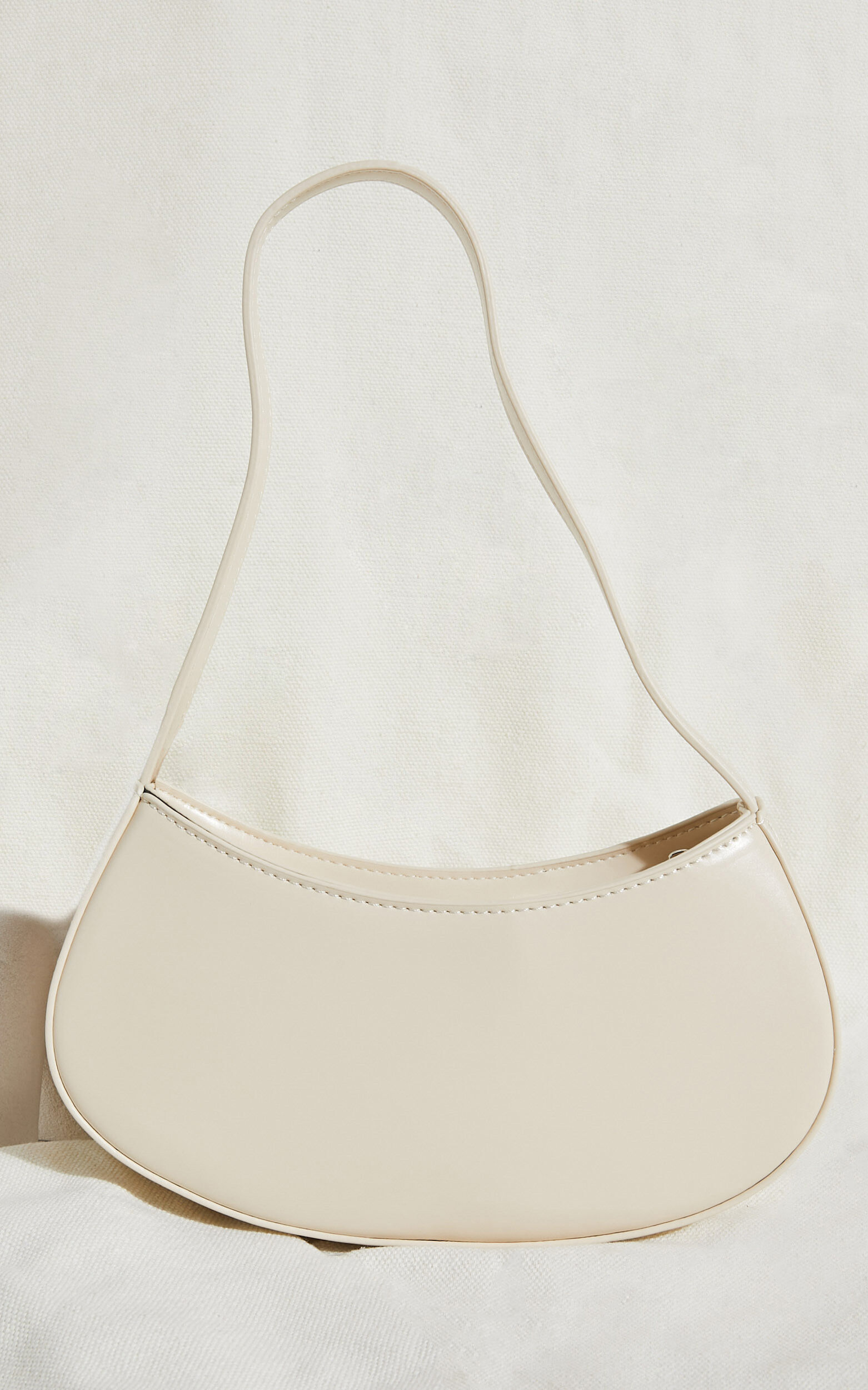 Cream shoulder bag shop