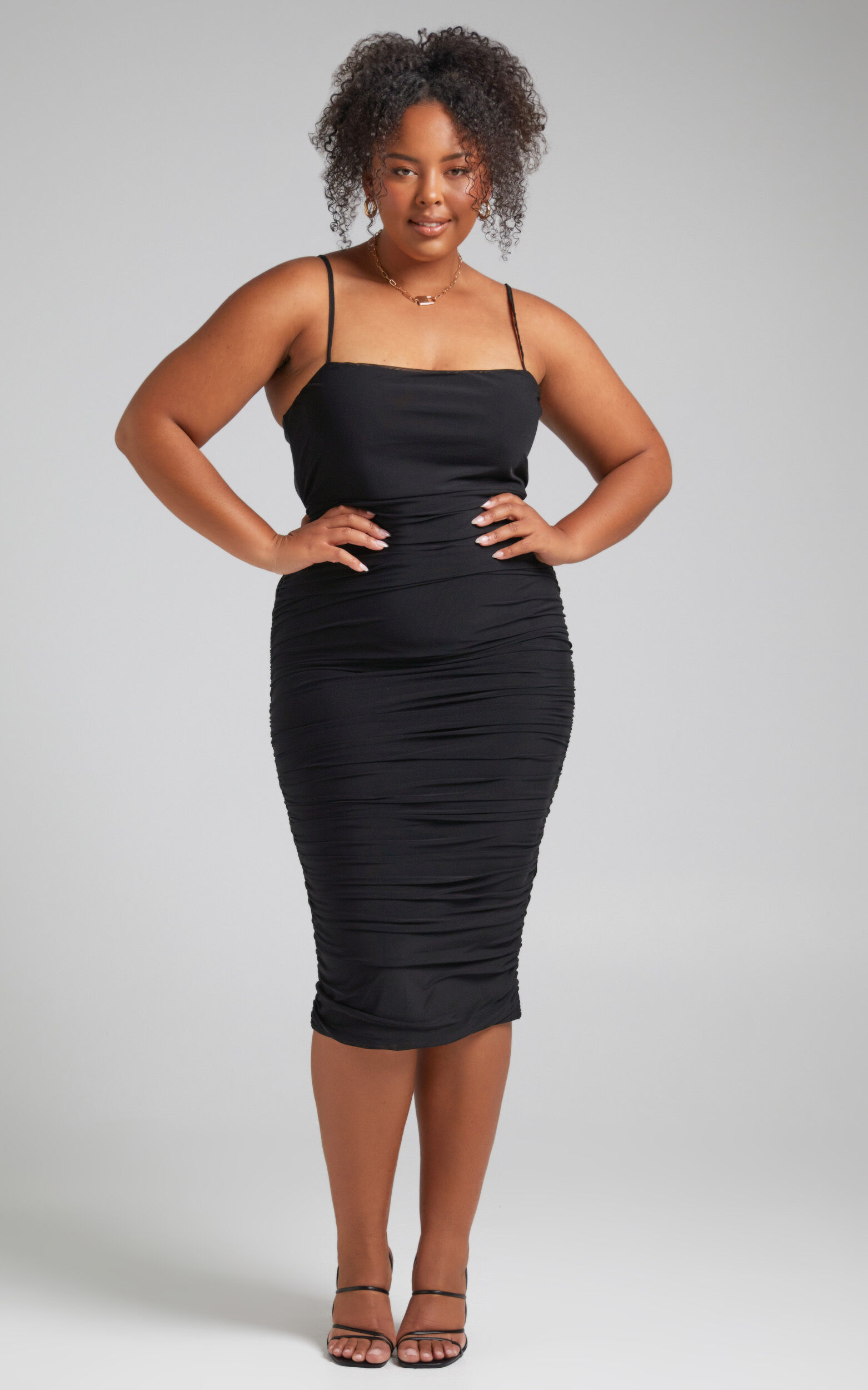 Cocktail black dress online
