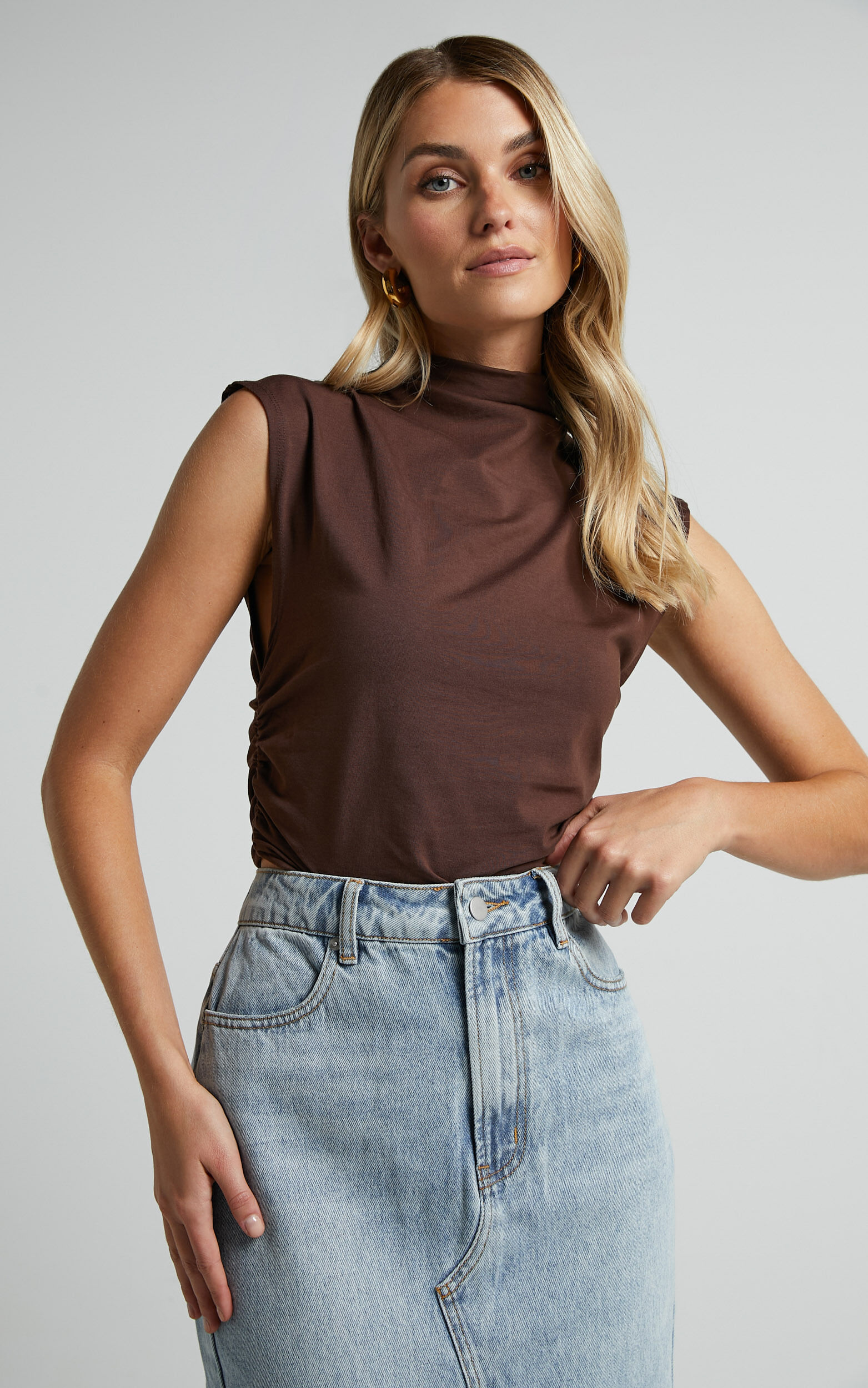 Ruched Mock Neck Sleeveless Top Chocolate Torte