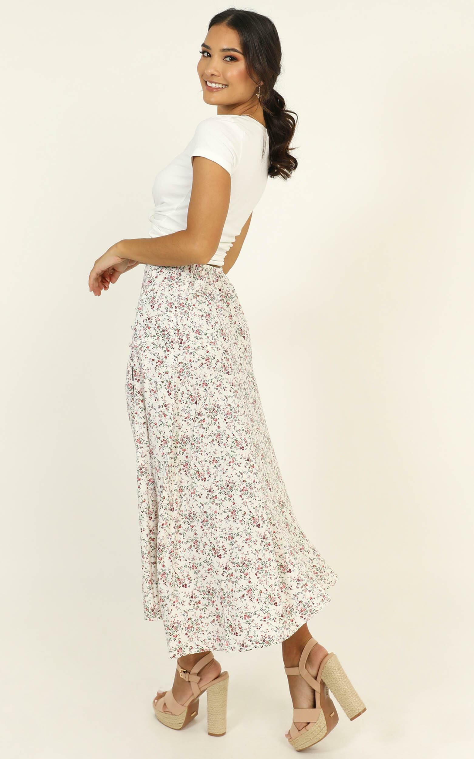 Floral midi skirt xs cheap