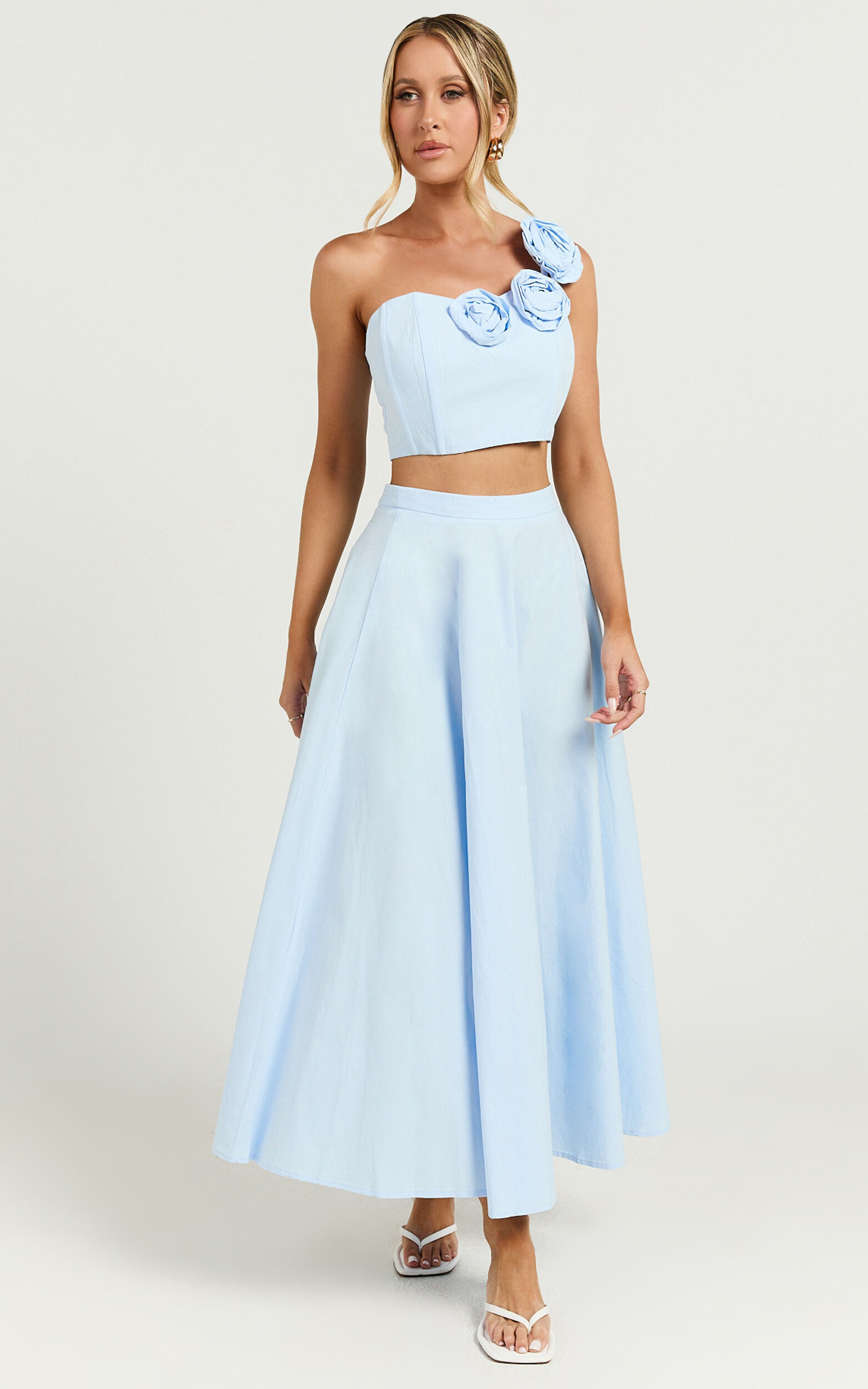 ★お求めやすく価格改定★ Claire Top Crop Detail Rosette Shoulder One - Set Piece Two トップス