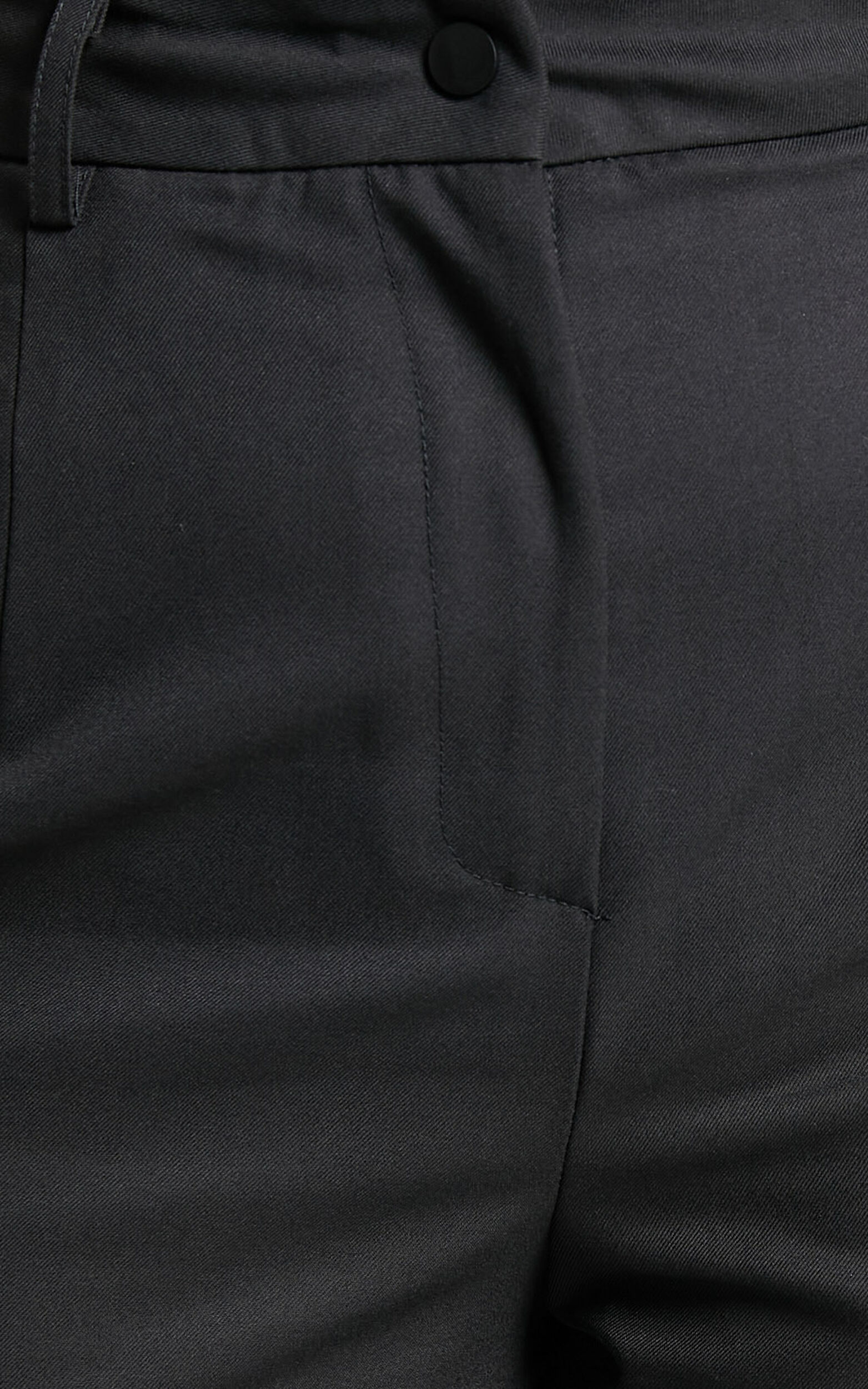Xyriel - High Waisted Utility Style Cargo Pants in Black