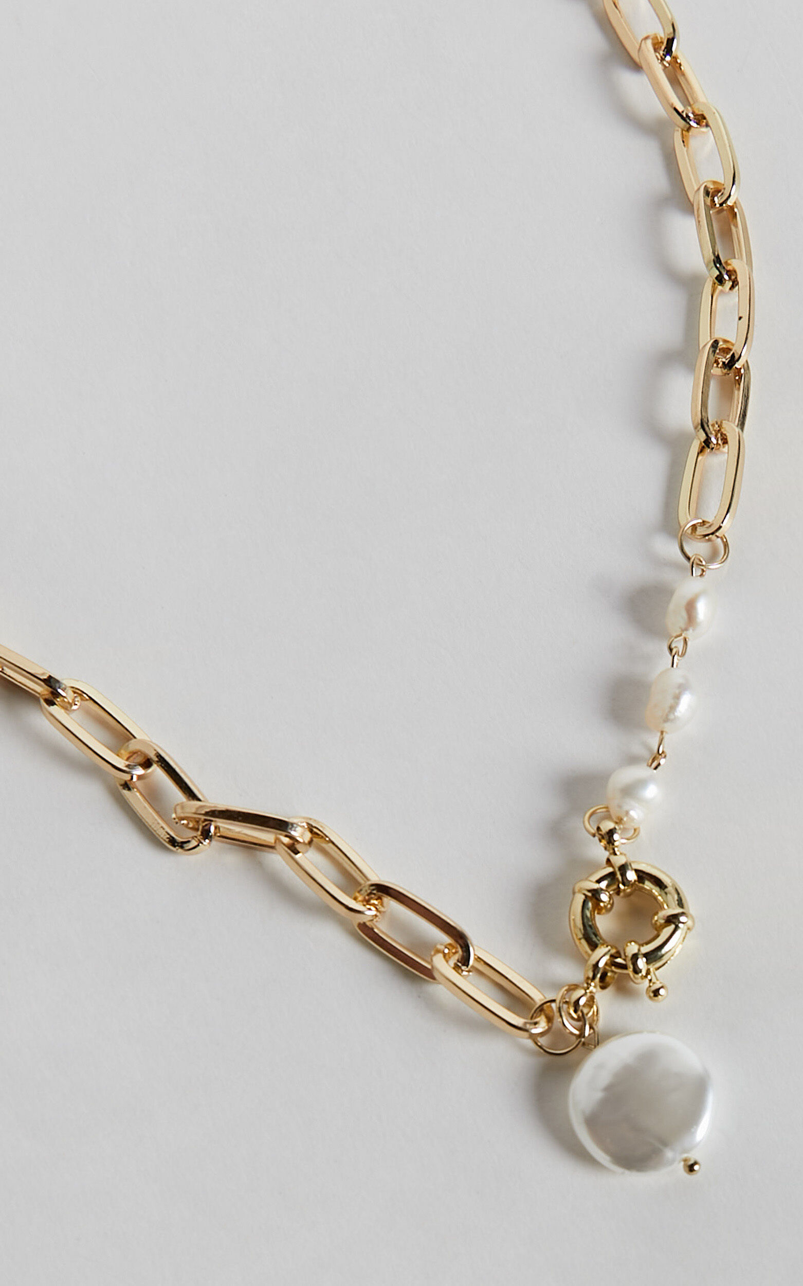 Inez gold sales long pendant necklace