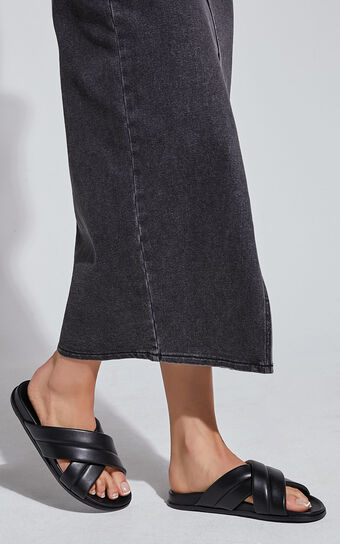Billini - Fenmore Slides in Black
