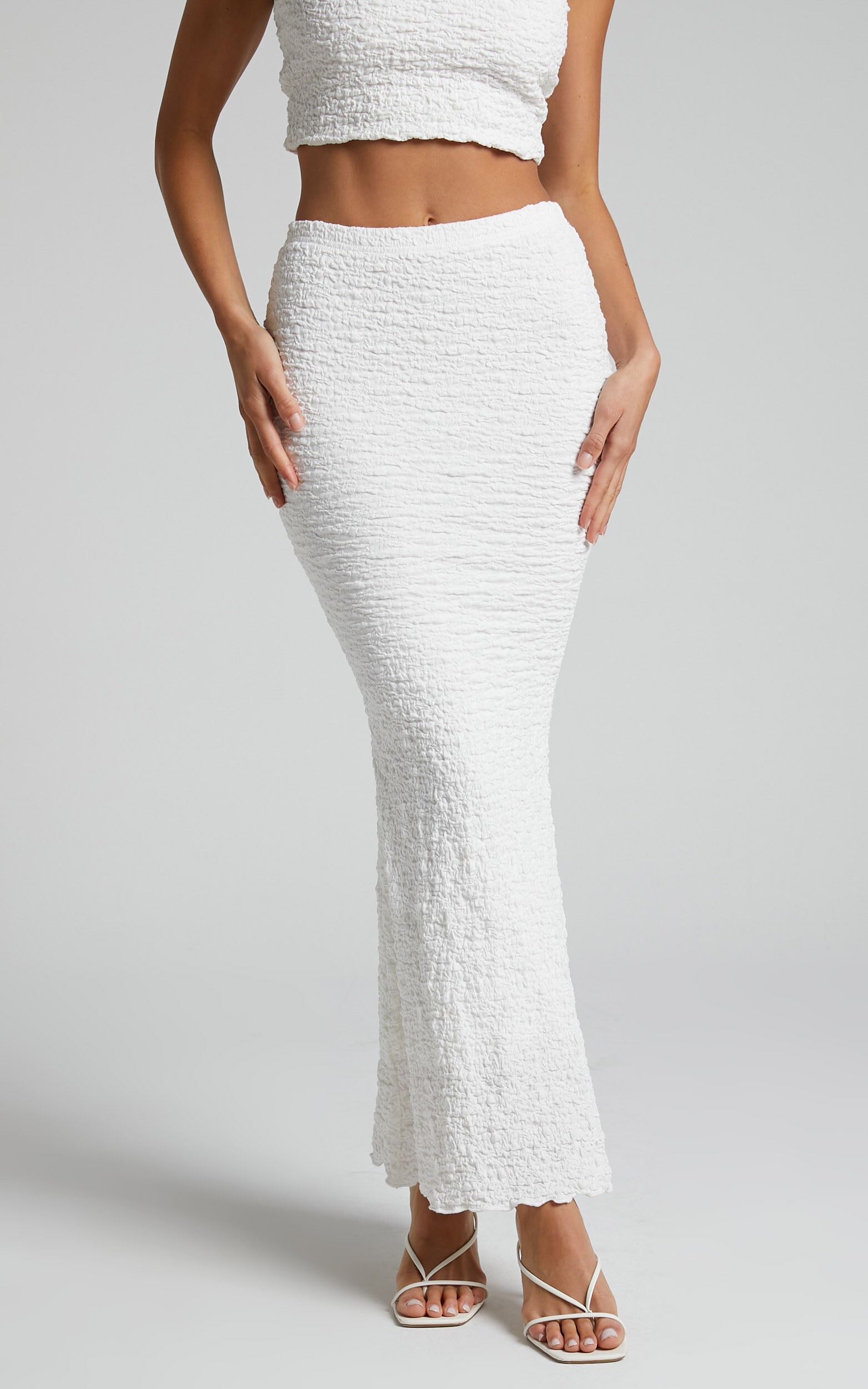 White maxi skirt bodycon top