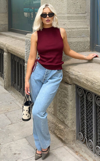 Giselli Top - Knit Ruched Side Tank Top in Plum