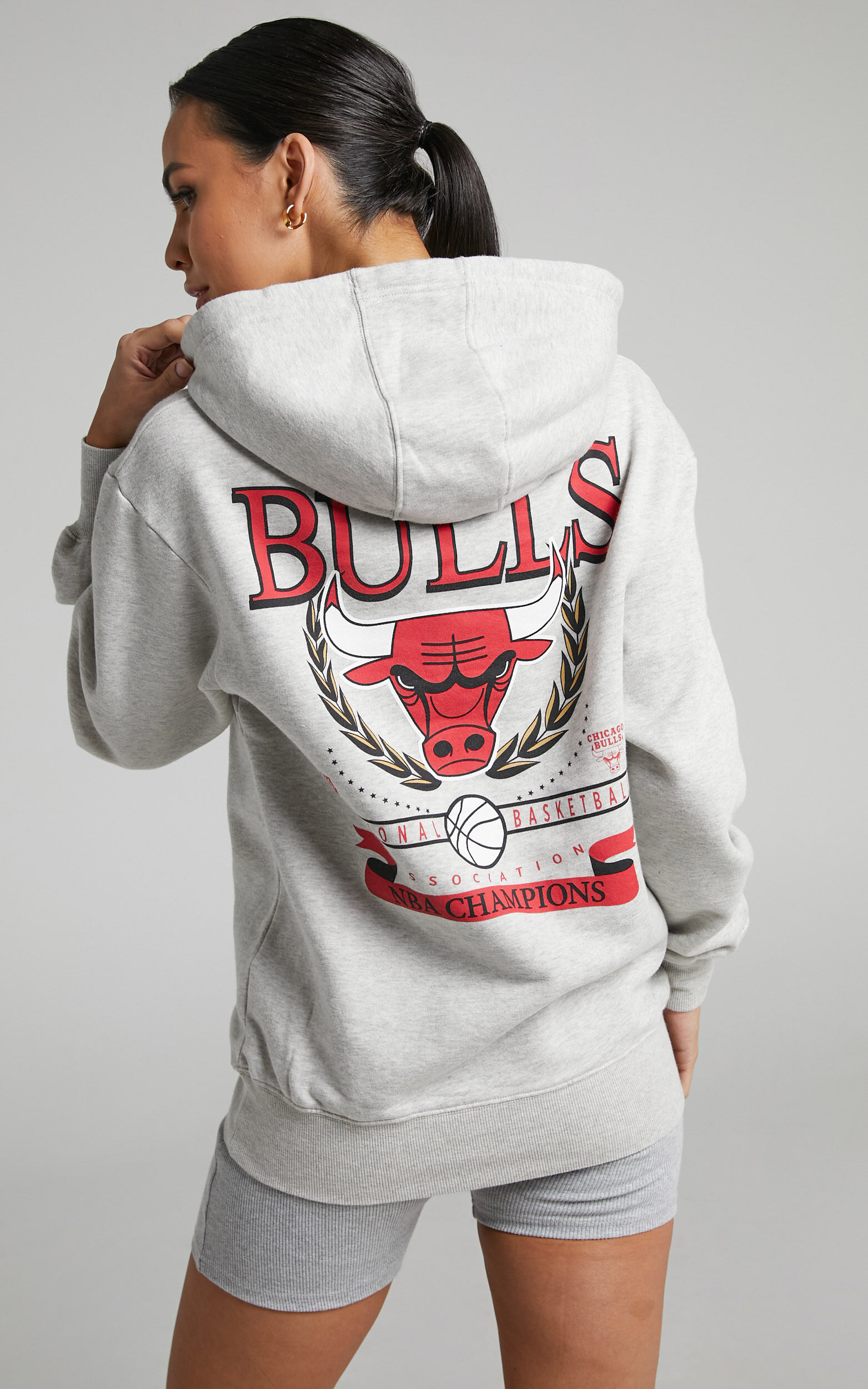 Chicago bulls champion sweatshirt shop