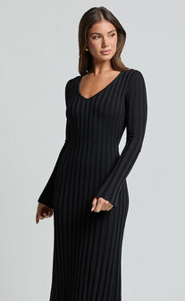 Astra Midi Dress - V Neck Long Sleeve Knit Dress in Black