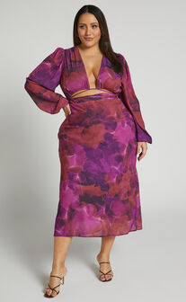 Artola Midi Dress - Front Cut Out Long Sleeve Dress in Blurred Dreams