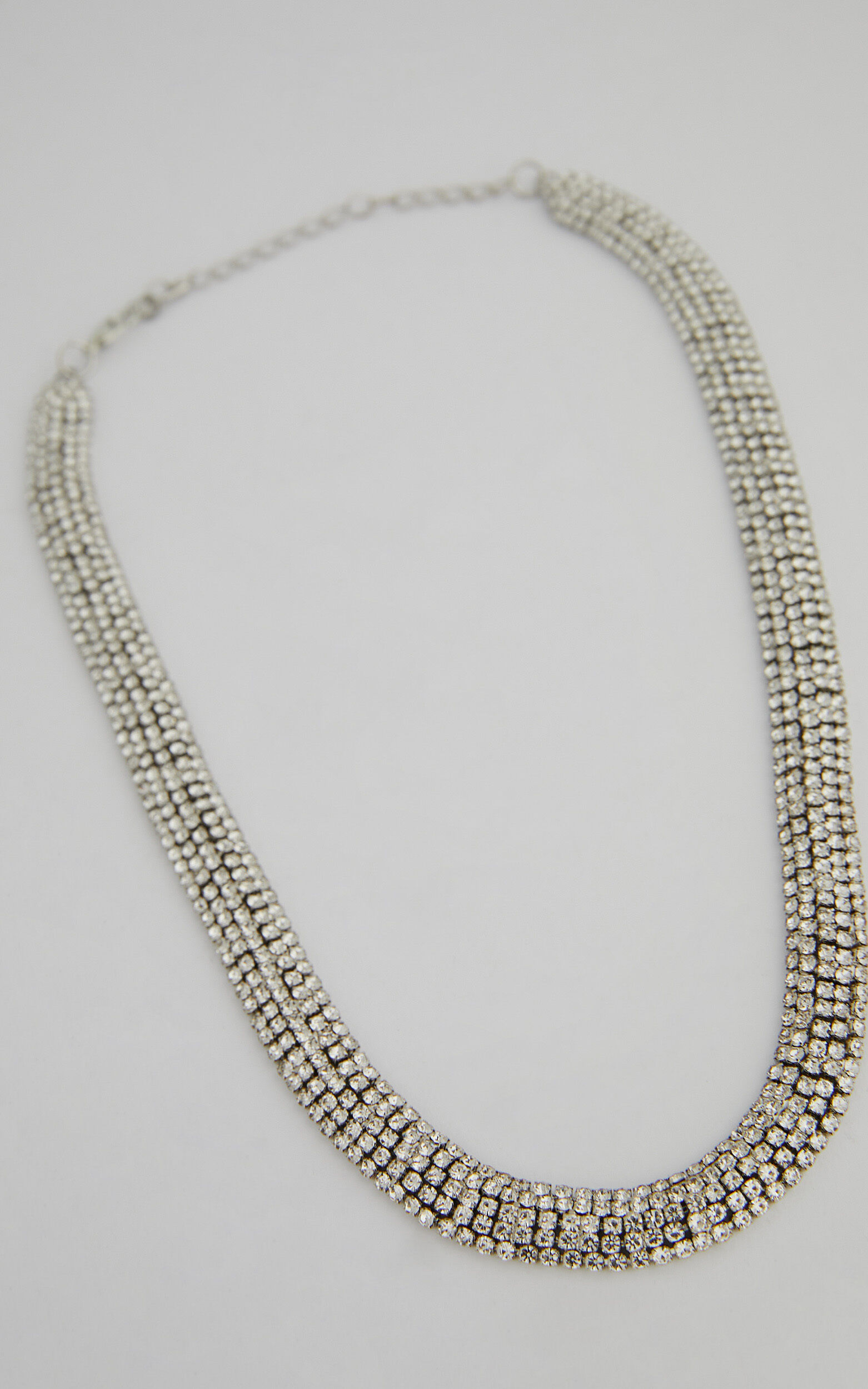 Diamante plunge choker clearance