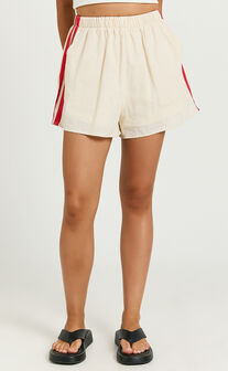 Jacky Shorts - Racer Shorts in Beige