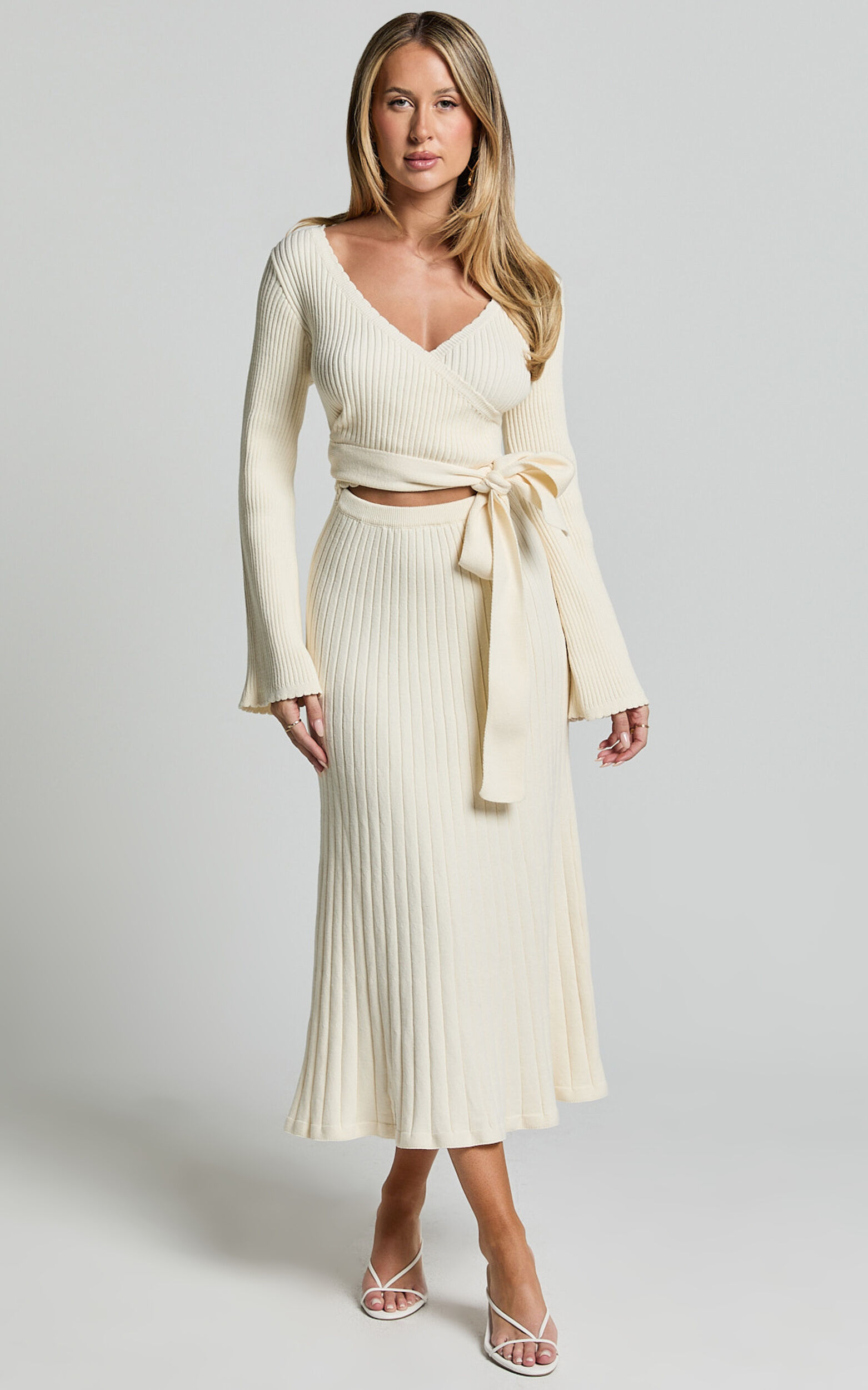 Andreia Midi Dress Knitted Wrap Long Sleeve Dress in Cream