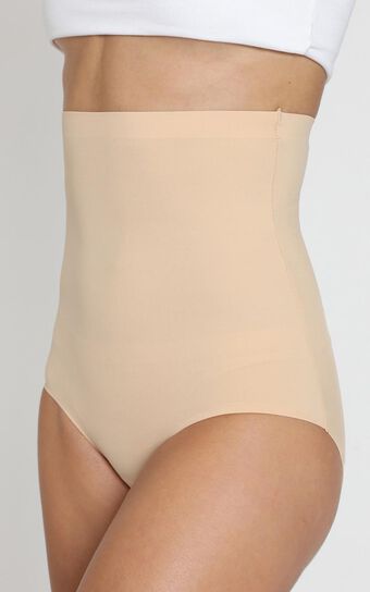 Seamless Shaping Brief - Light Control in Nude