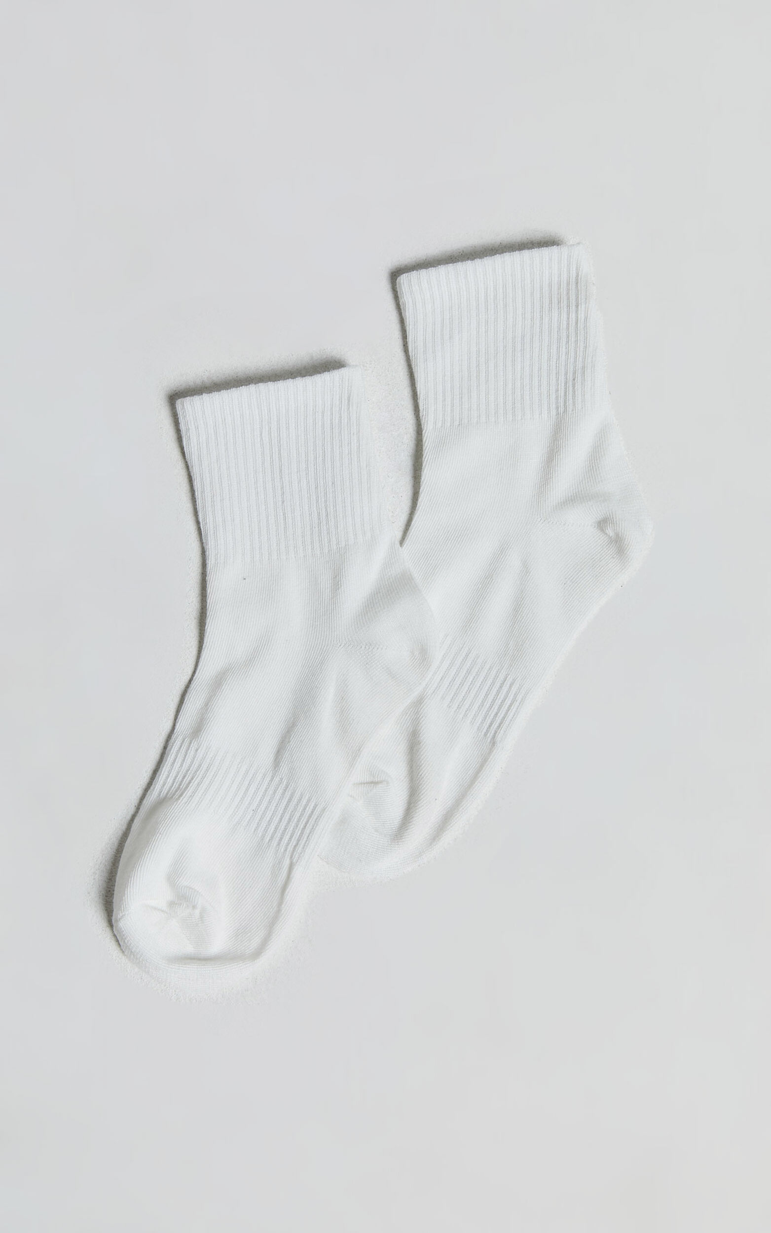 Vasilisa Crew Socks - Pack of 2 in White