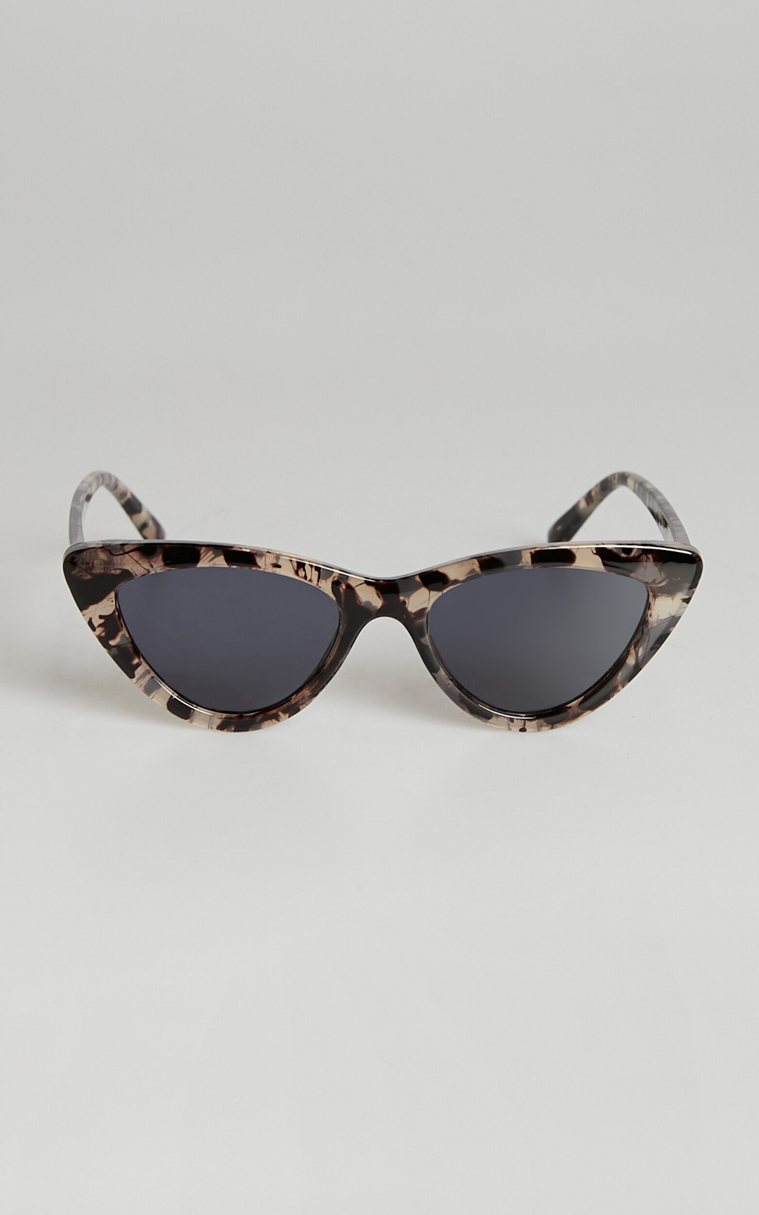 Kayleen Cat Eye Sunglasses in Leopard Grey Showpo
