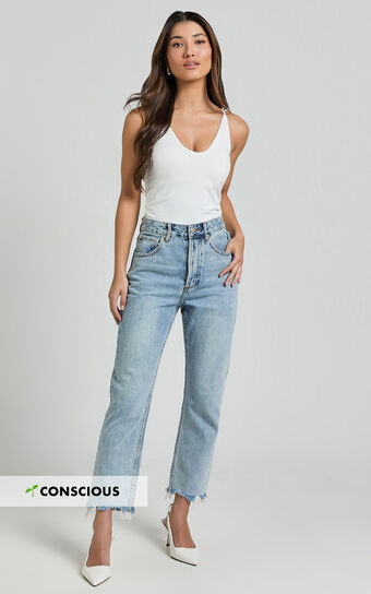 Zelrio Jeans - High Waisted Recycled Cotton Cropped Denim Jeans in Mid Blue Wash