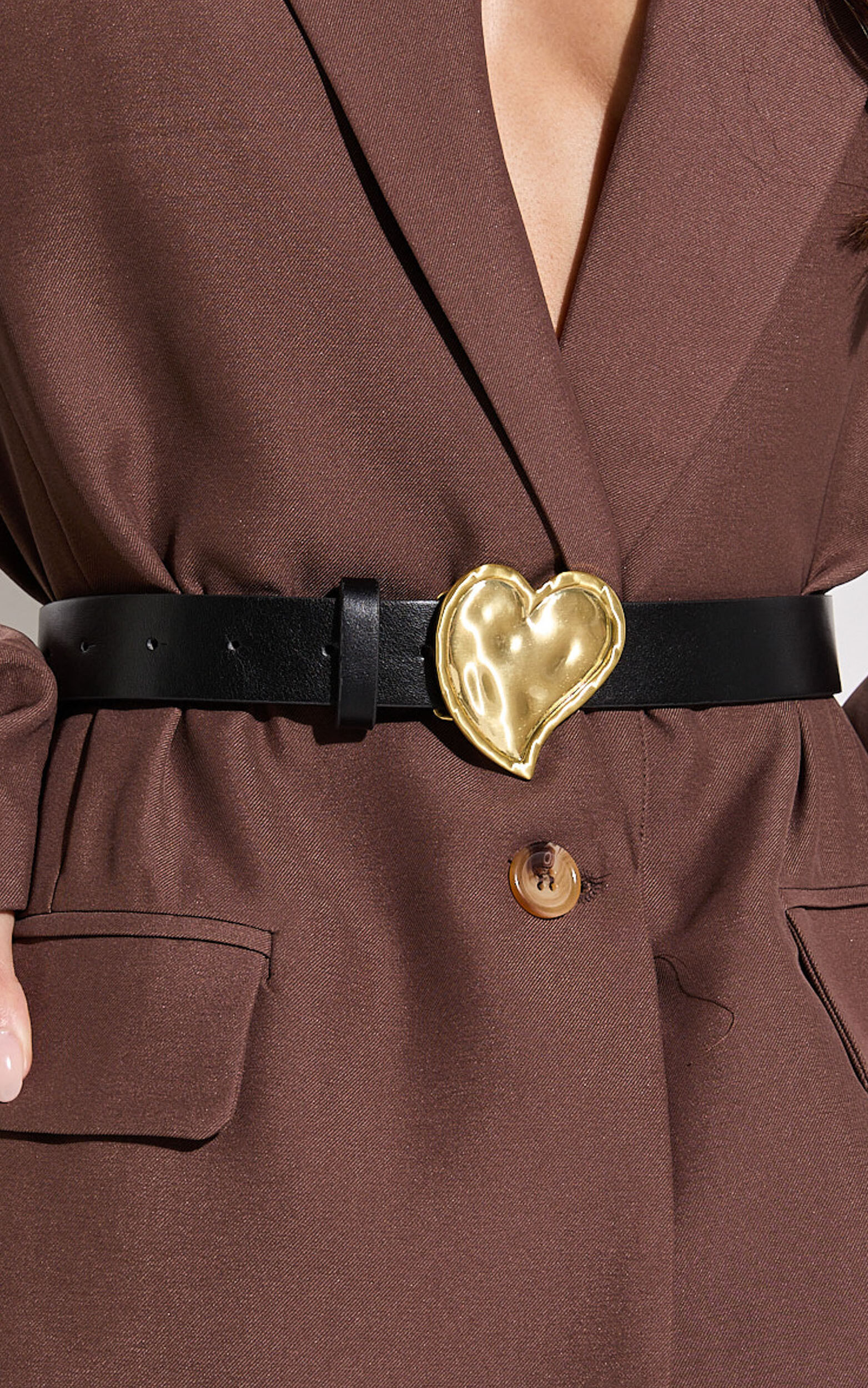 Mylo Belt - Thick Band Heart Detail Belt in Black - NoSize, BLK1