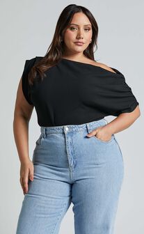 Nalfie Top - Asymmetrical Top in Black