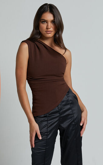Amal Top - Asymmetrical One Shoulder Gathered Top in Chocolate Showpo