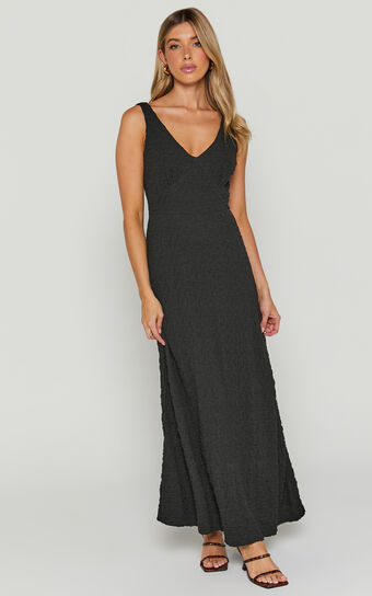 Quinne Midi Dress - V Neck A Line Dress in Black