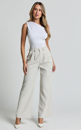 Gwyneth Pants - Mid Waist Tailored Trousers in Stone