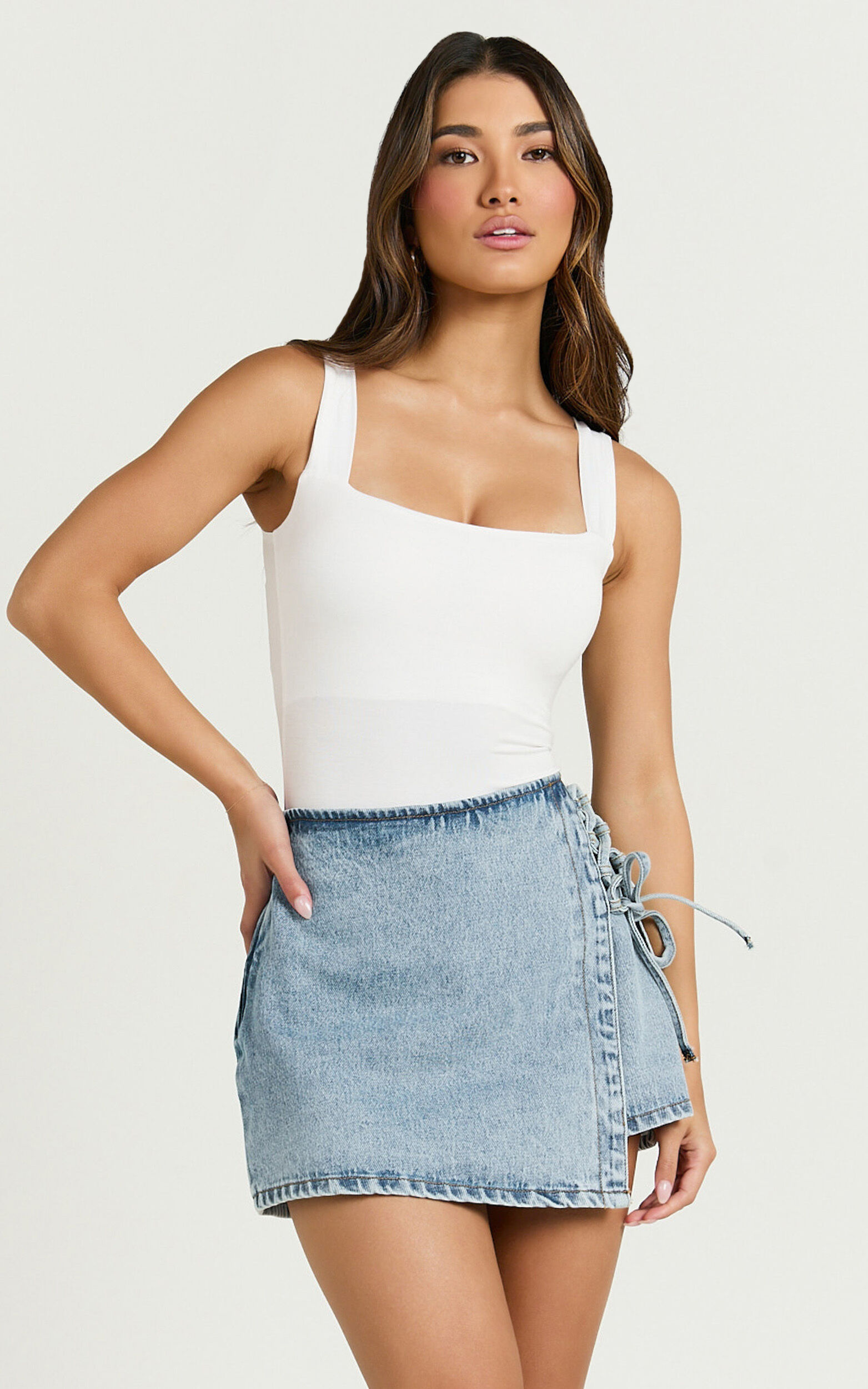 Off My Back Bodysuit - Square Neck Bodysuit in White - 06, WHT2