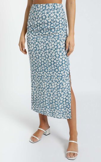 Freya Midi Skirt in Blue Floral