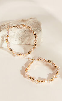Bev Hoop Earrings in Gold and Pearl