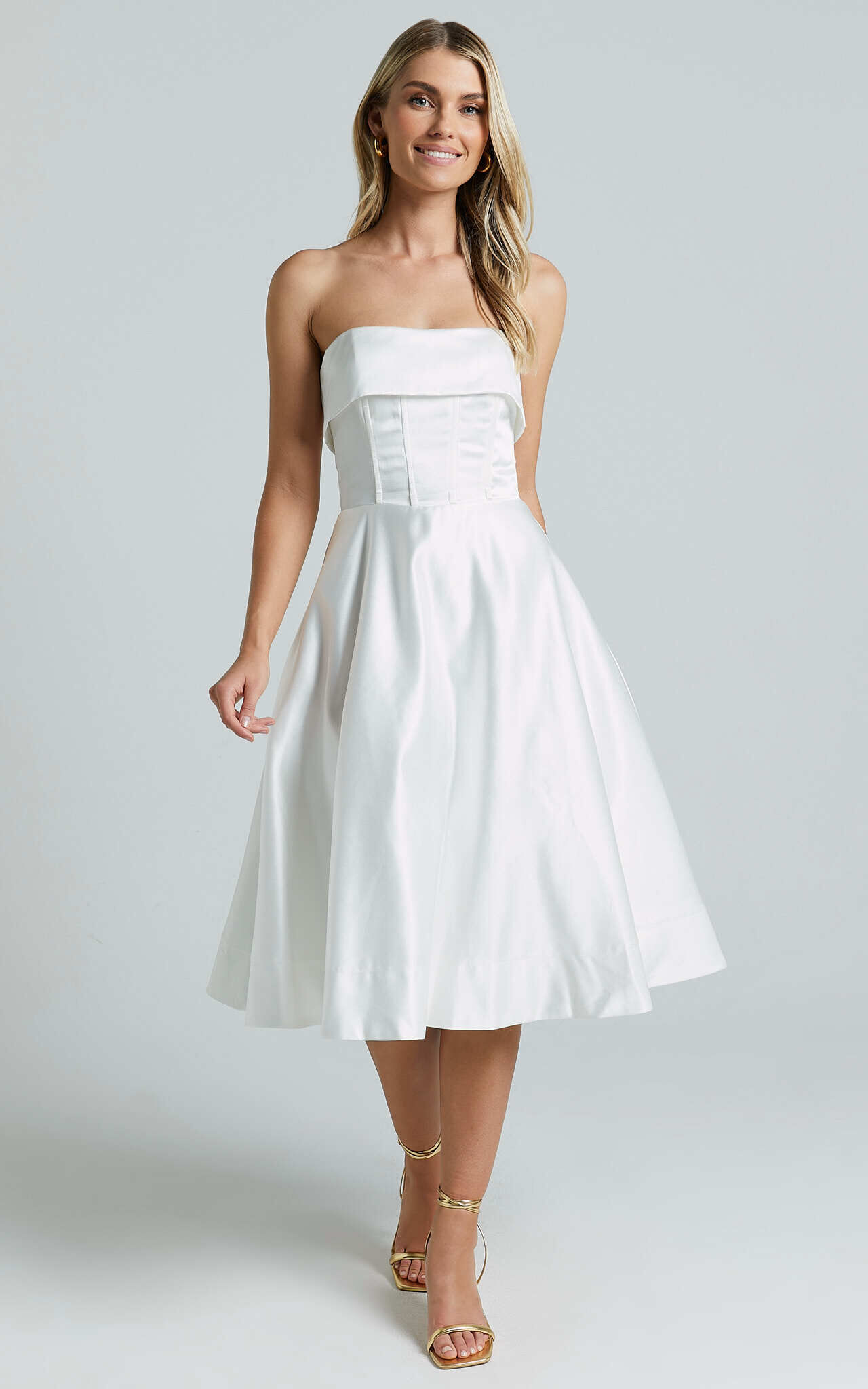 Strapless fit and 2025 flare midi dress