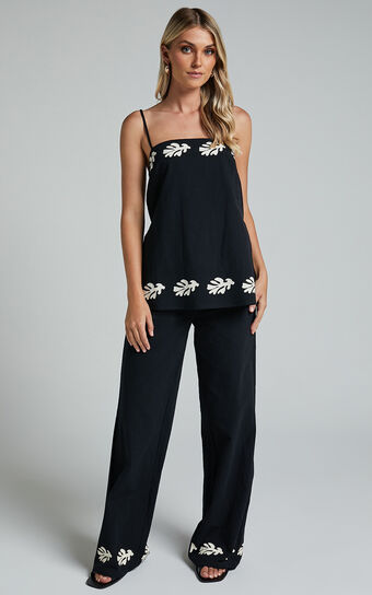 Runaway The Label - Amalia Linen Blend Pant in Black/Sand