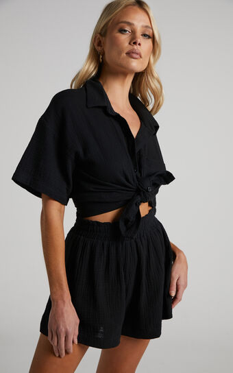 Donita Top - Button Up Shirt Top in Black