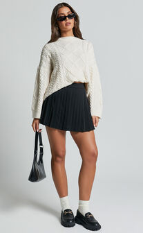 Adeline Jumper - Oversized Crew Neck Cable Knit Jumper in Cream