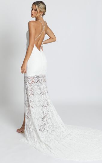 Fall In Deep Gown In Ivory Lace