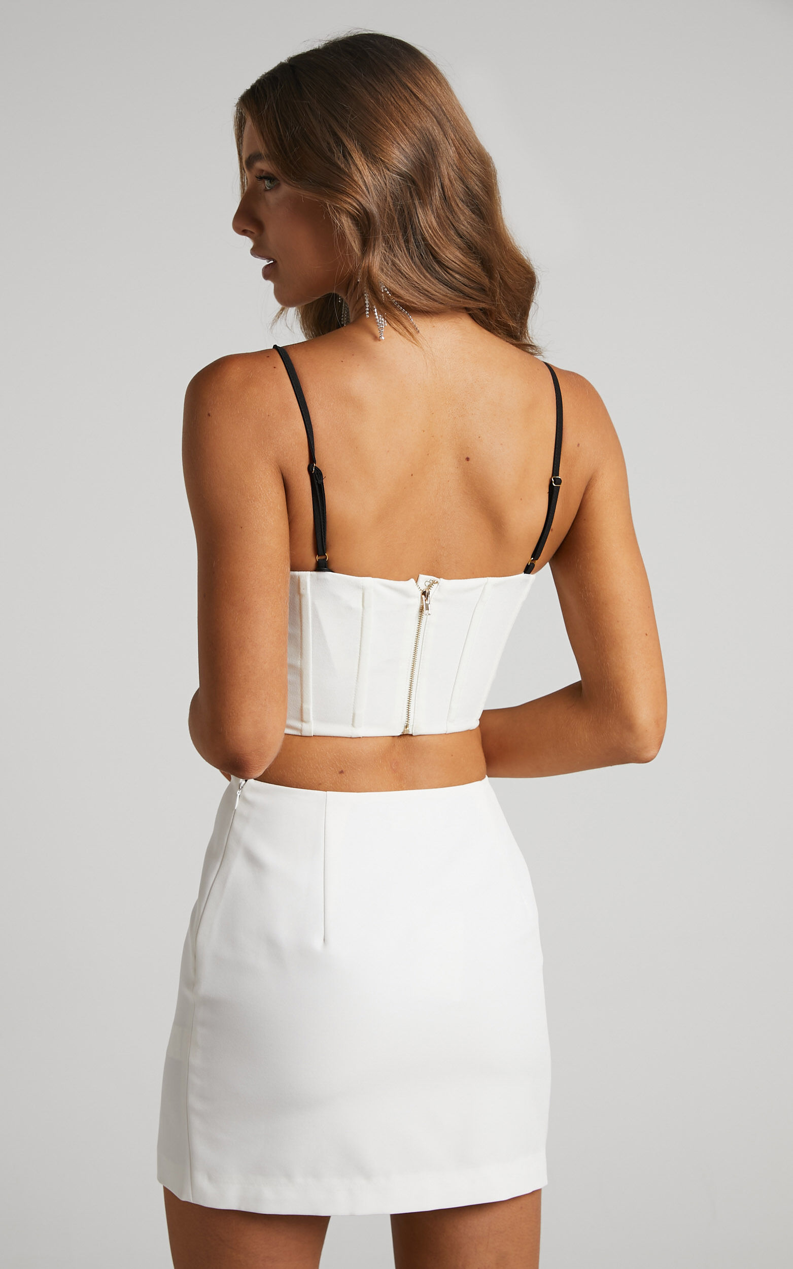 White mini skirt split hot sale