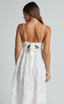Claya Maxi Dress - Sleeveless Straight Neckline Floral Detail Dress in White Embroidery