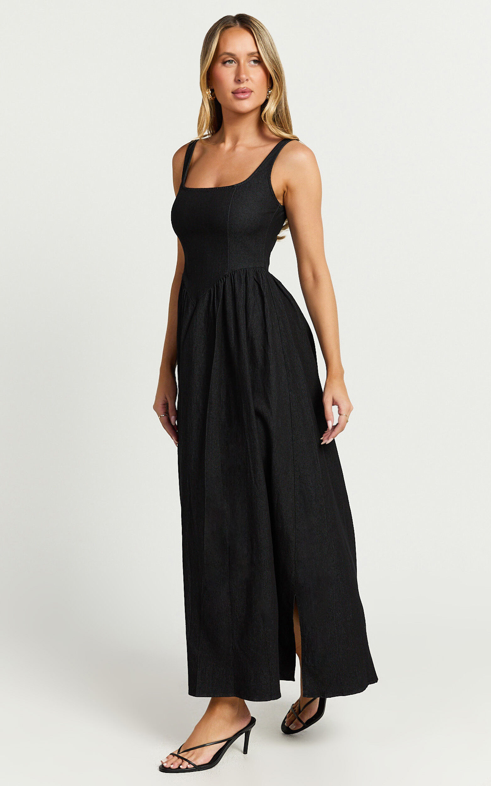 Flare puffy dress #BLK / Her Praha リトマス Flare puffy dress #BLK / Her Praha リトマス