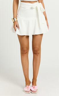 Virginia Skort - Tie Side Skater Skort in Off White