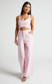Kiky Two Piece Set - Curve Fitted Crop High Waisted Pant in Light Pink