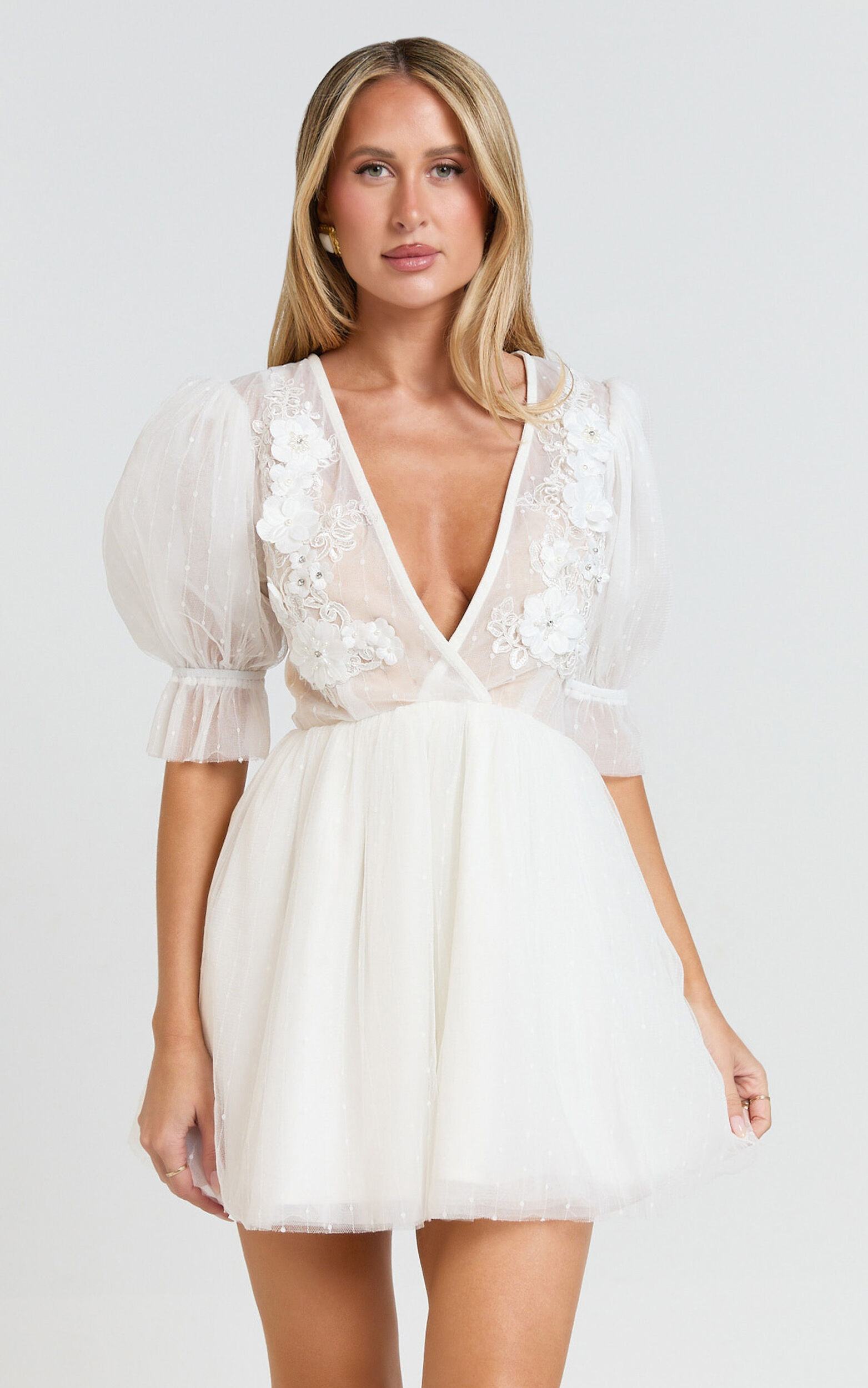 Akshia Mini Dress - Puff Sleeve Floral Detail Plunge Neck Dress in White - 04, WHT1