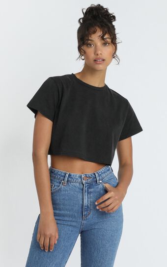 Kiss For You Crop Tee in washed black