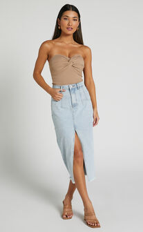 Janeve Midi Skirt - Front Split Denim Skirt in MID WASH