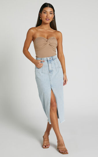 Janeve Midi Skirt - Front Split Denim Skirt in MID WASH