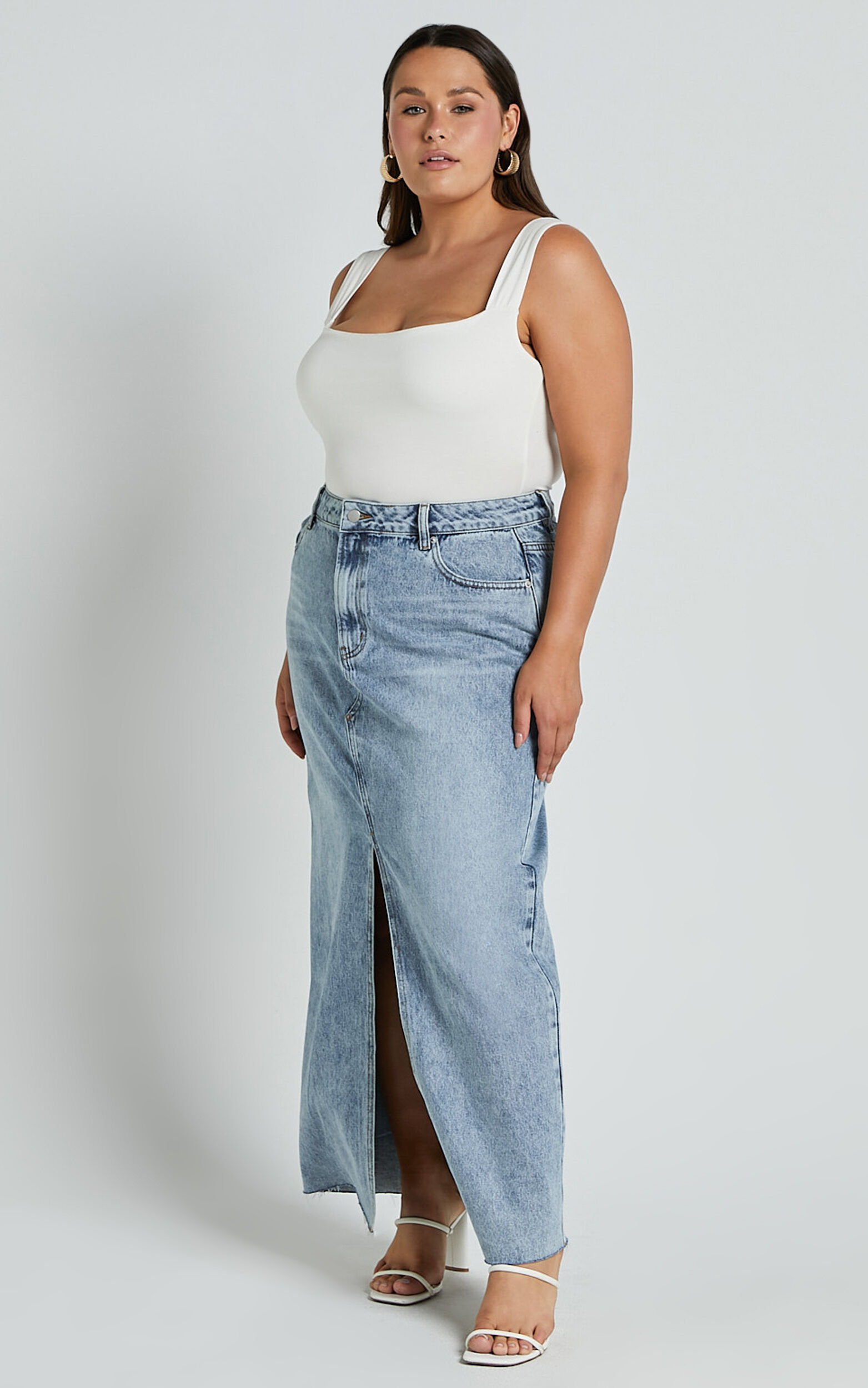 Light blue jean skirt plus size best sale