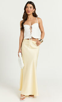 Nani Top - Lace Front Fitted Frill Hem Top in White