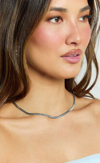 Remy Necklace - Snake Chain Necklace in Silver