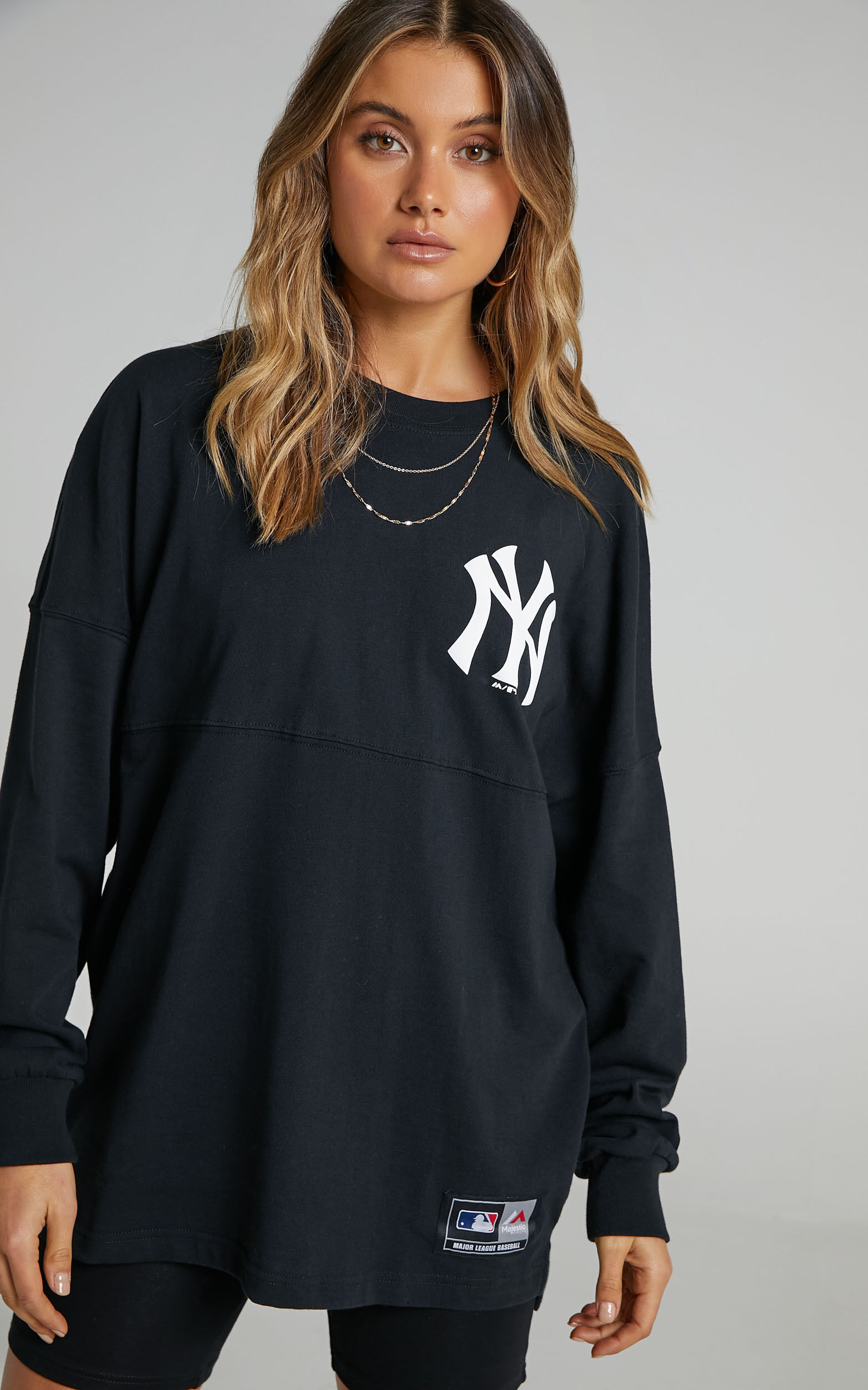 Majestic - New York Yankees Rando LS Tee in Black | Showpo